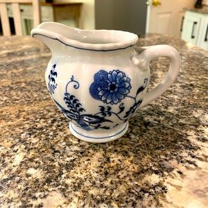 Vintage Blue Danube creamer. Banner mark. In perfect condition